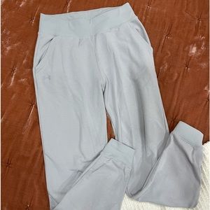 Womens Under Armour sweatpants